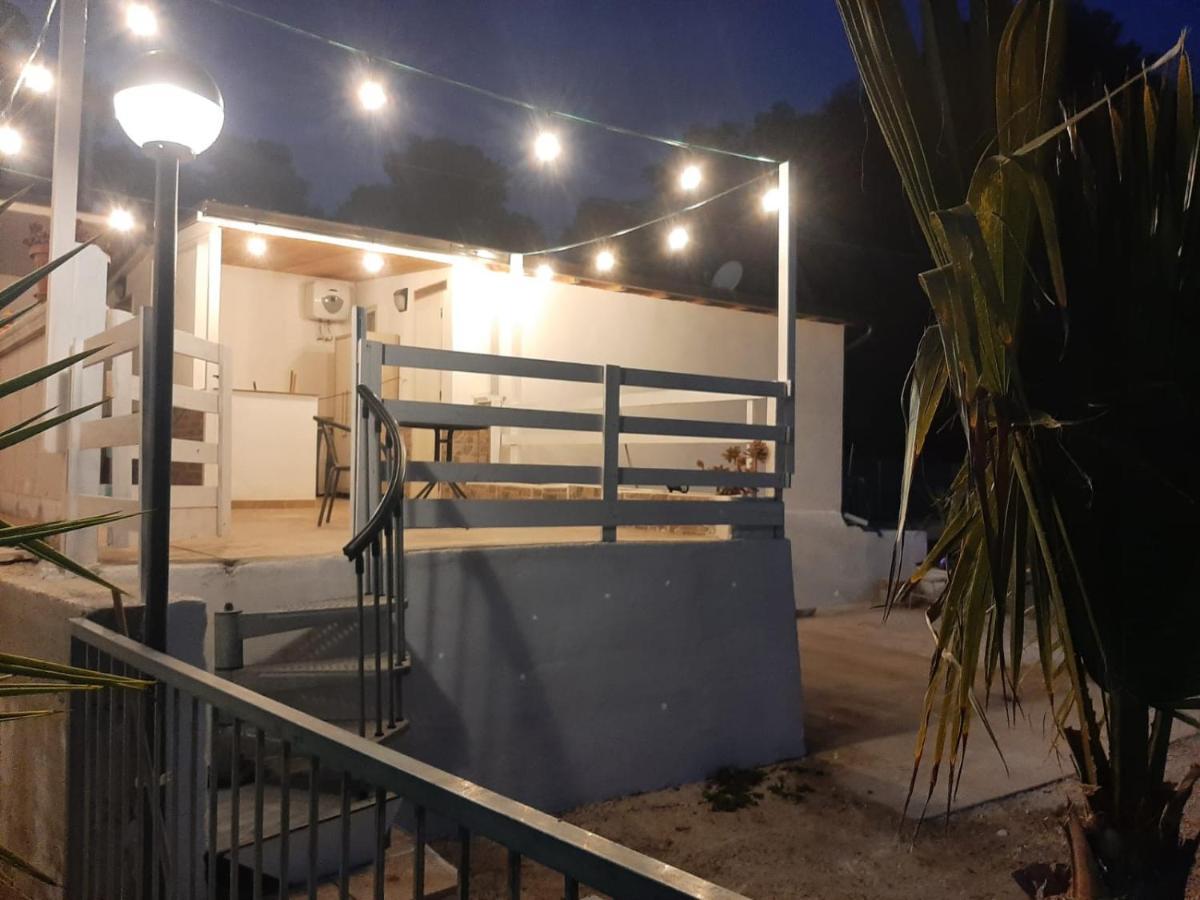 Casa Vacanze Leonardo بيسْكيتْشّي المظهر الخارجي الصورة