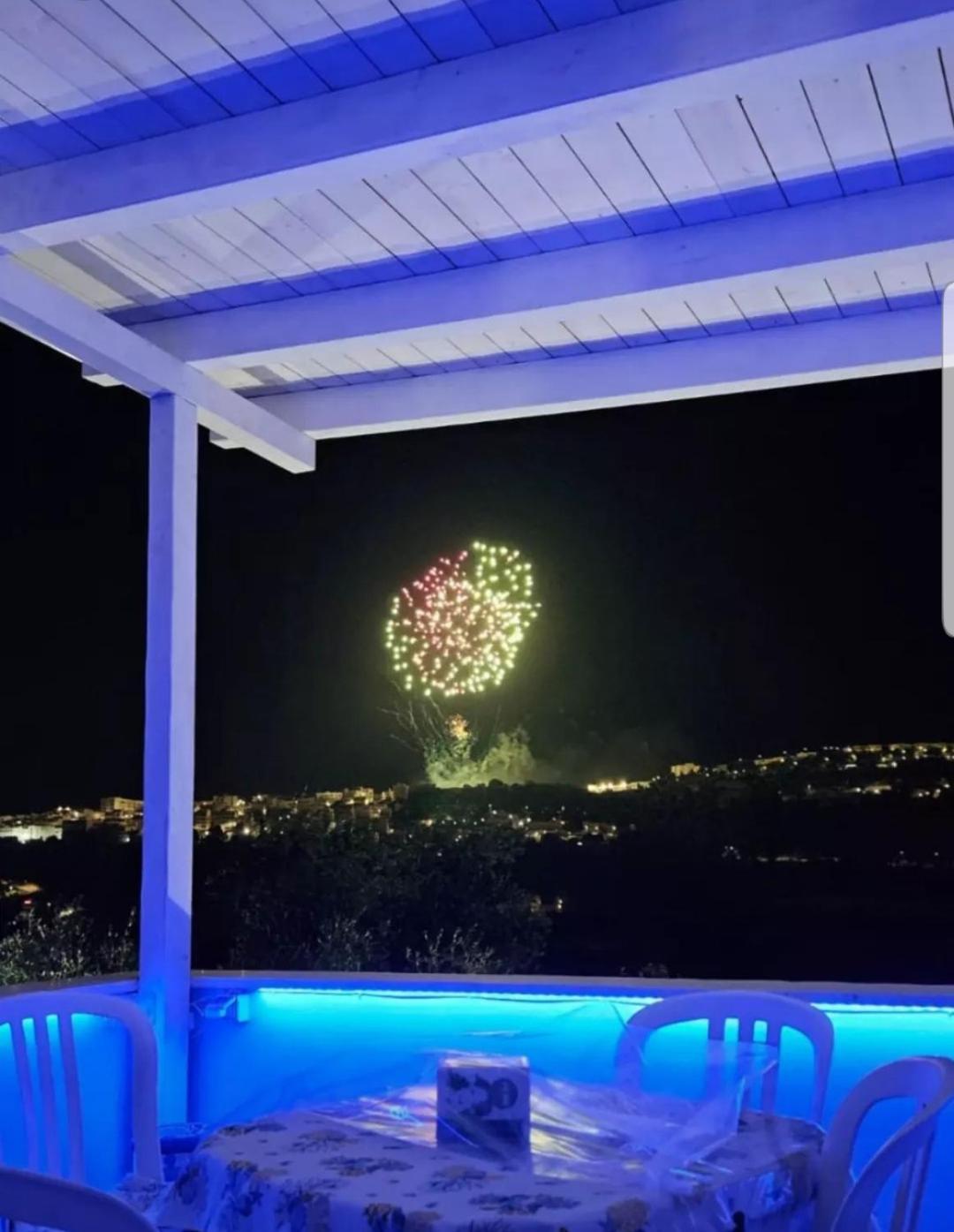 Casa Vacanze Leonardo بيسْكيتْشّي المظهر الخارجي الصورة