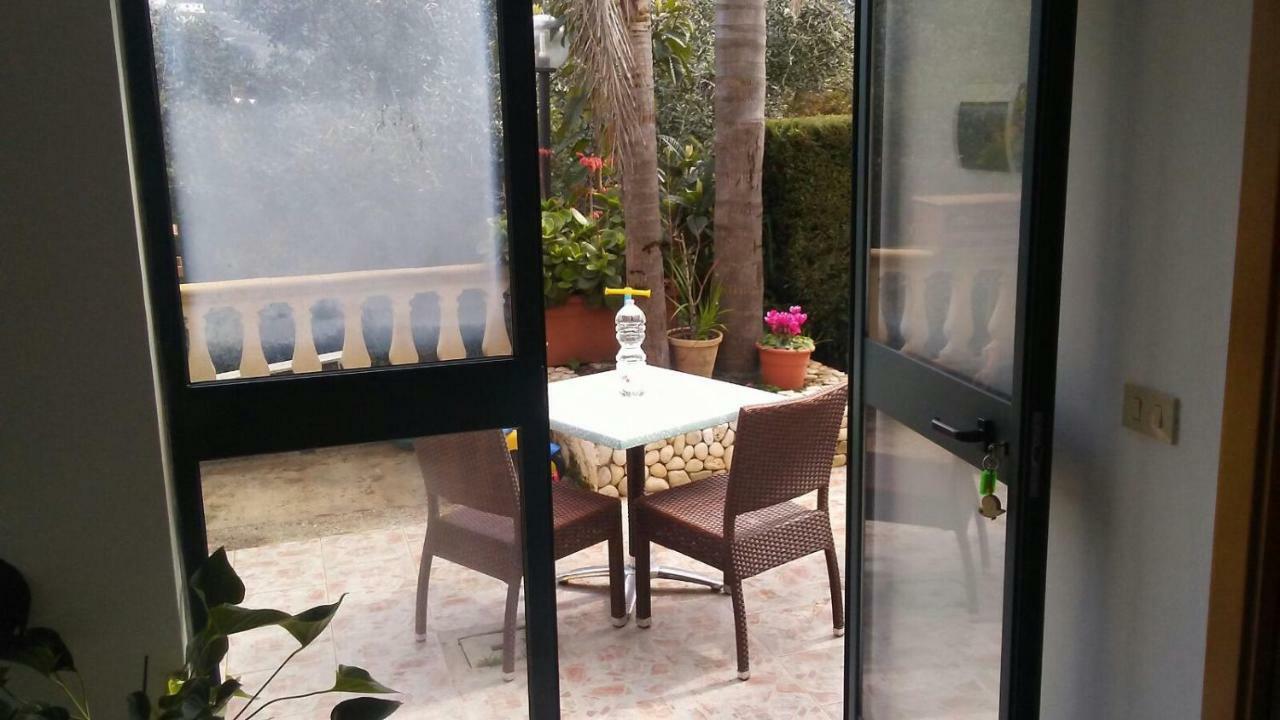 Casa Vacanze Leonardo بيسْكيتْشّي المظهر الخارجي الصورة